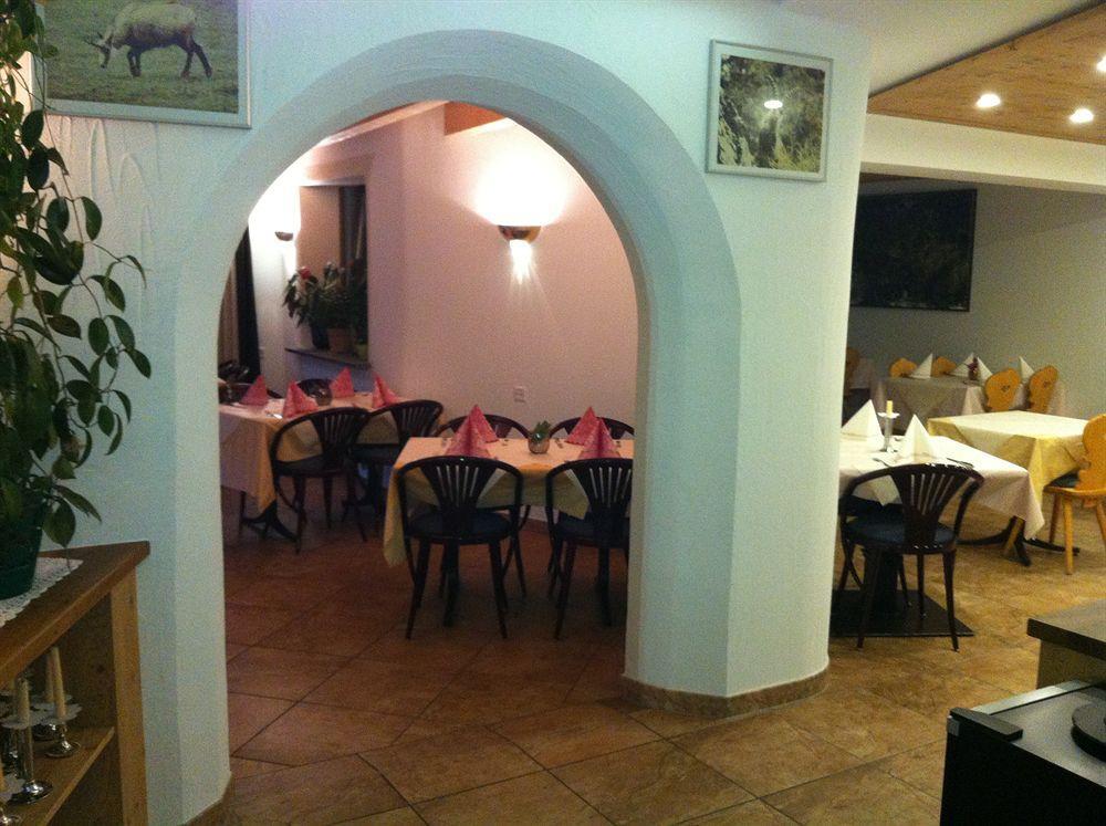 Hotel Pizzeria Selva Цернец Экстерьер фото
