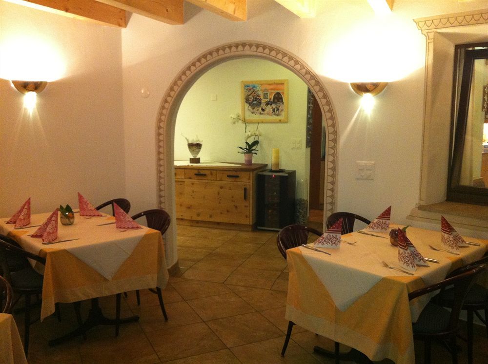 Hotel Pizzeria Selva Цернец Экстерьер фото